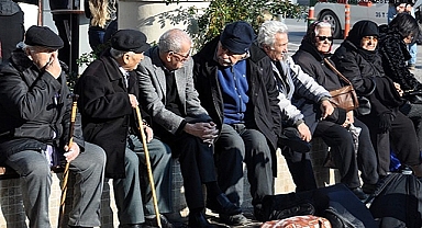 Yaşlanıyoruz