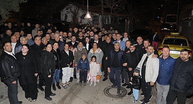 Başkan Akın, bir gecede 3 mahalleye çıkarma yaptı