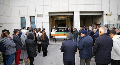Evinde ölü bulunan doktor için tören düzenlendi