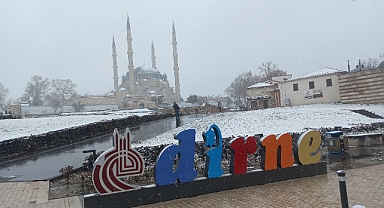 Kar yağışı etkisini artırıyor