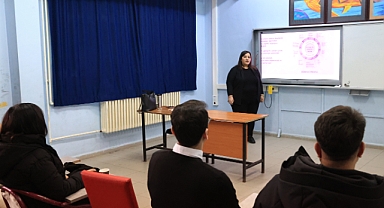 Velilere “Türkiye Yüzyılı Maarif Modeli” eğitimi