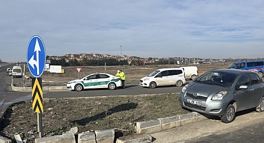 Yolcu minibüsü ile otomobilin çarpıştığı kazada 2 kişi yaralandı