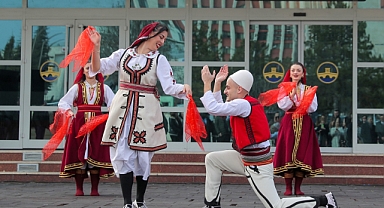 Balkan Halk Oyunları Festivali başladı