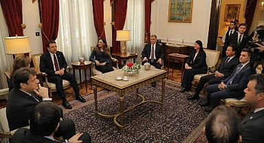 BAŞKAN AKIN B40 ZİRVESİNDE