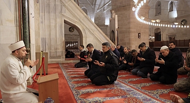 Hayatını kaybedenler için mevlit okutuldu