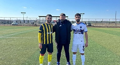 İki kardeş birbirlerine rakip oldu