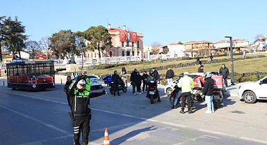 Motosiklet sürücüleri denetlendi
