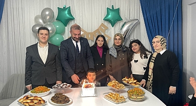 Şehit oğluna sürpriz doğum günü kutlaması yapıldı