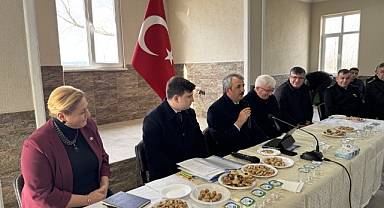 Vali Sezer, muhtarlarla bir araya geldi