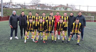 YARIŞ KIZIŞIYOR