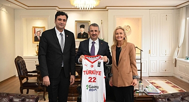 Yılmaz, Vali Sezer'i ziyaret etti