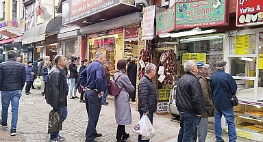 Çarşı- pazarda bayram hareketliliği