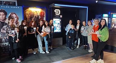 Kadınlar Gününde film keyfi