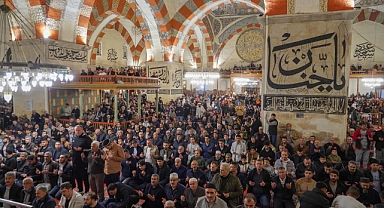 Kadir Gecesi dualarla idrak edildi