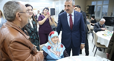 Vali Sezer, huzurevi sakinleriyle iftarda bir araya geldi