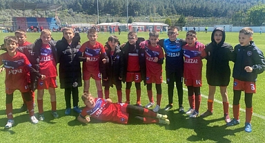 ÇEYREK FİNALİ GÖRDÜ