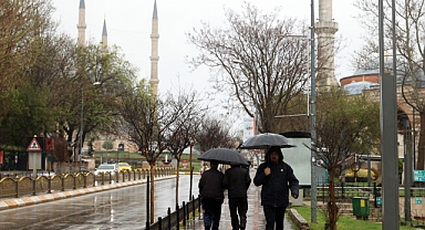 Sağanak etkili oldu