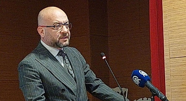 AĞA KIYAFETİ DEĞİŞMELİ