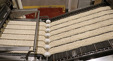 Asırlık tecrübesiyle deprem gibi afet durumları için Noodle üretti