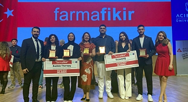 “En İnovatif Eczacılık Fakültesi” ödülüne layık görüldüler