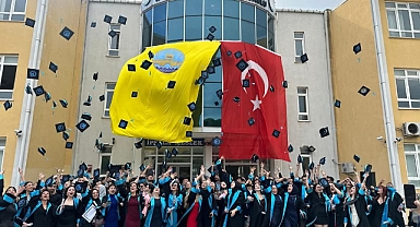 İpsala MYO'da mezuniyet töreni düzenlendi