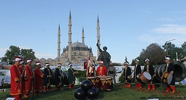 “İstanbul’un fethi Edirne’den başlar”