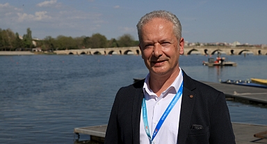 Meriç Nehri’ndeki kürek yarışları Edirne’nin turizmine katkı sağlıyor