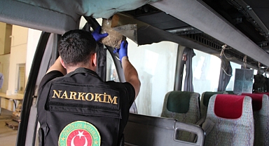 Otobüsün havalandırma boşluğunda buldular