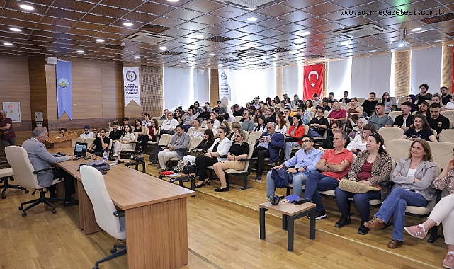 “Yapay Zeka Çevirisi ve Yeni Olanaklar” konferansı düzenlendi