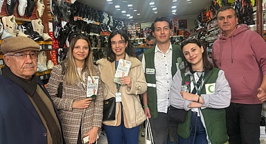 Yeşilay ekipleri vatandaşları bilgilendirdi