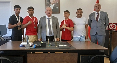 Edirneli sporcular Vali Yardımcısı Subaşı'nı ziyaret etti