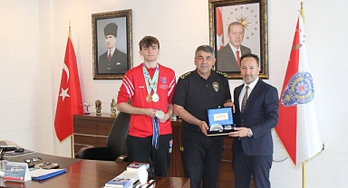 Emniyet Müdürü Karaburun, dünya ikincisi sporcuyu kabul etti