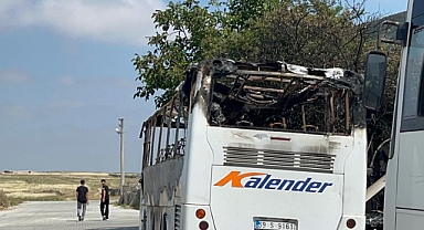 Park halindeki servis otobüsünde yangın çıktı