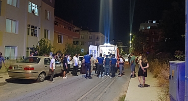 3. kattan düşen çocuk yaralandı
