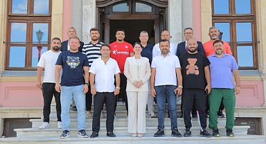 BAŞPEHLİVANLARDAN BAŞKAN AKIN’A ANLAMLI ZİYARET