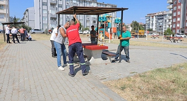 Çocuk parklarında yenileme