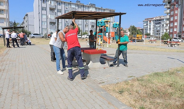 Çocuk parklarında yenileme