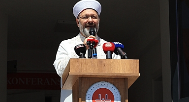 Diyanet İşleri Başkanı Erbaş, Kur’an kursu açılışına katıldı