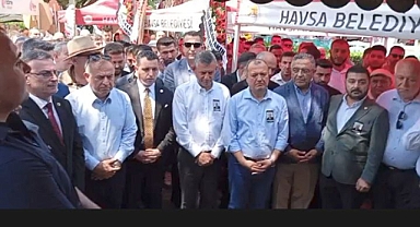 Özel, Aygün’ü yalnız bırakmadı