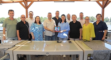 Başkan Gencan muhtarla buluştu