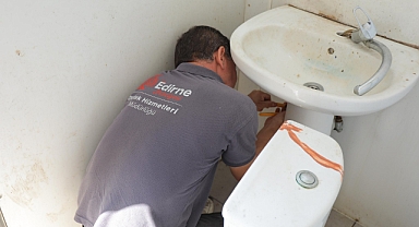 Edirne Belediyesi’nden Park Tuvaletlerine Bakım ve Onarım