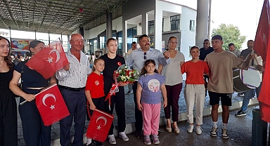 EDİRNE’DEN DÜNYAYA GÜREŞTE BİR İZ: EYLEM ENGİN BRONZ MADALYAYLA DÖNDÜ