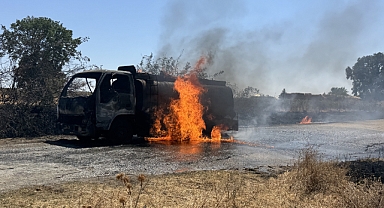  Gözyaşlarıyla İzledi