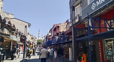 Sıra Çilingirler Caddesi’nde