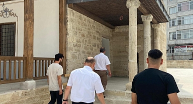 Tarihi Muradiye Camisi'nde restorasyon çalışmaları sürüyor