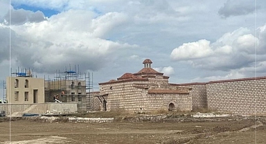 EDİRNE SARAYI İHTİŞAMINA KAVUŞUYOR