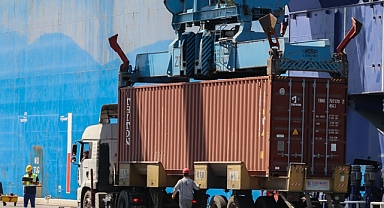 Gümrüklerde ticareti kolaylaştıracak hamleler yolda