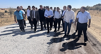 Köy yollarını asfaltlama çalışmaları devam ediyor