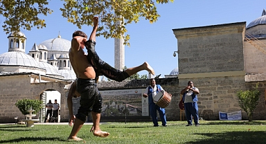 Öğrencilere Kırkpınar Yağlı Güreşleri tanıtıldı