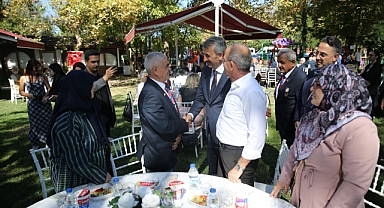 Vali Sezer gazilerle bir araya geldi